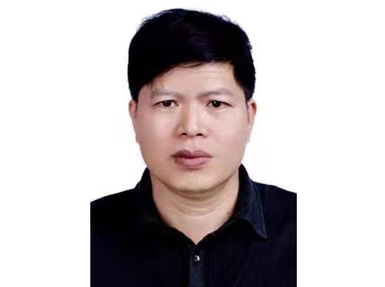 行车人中营驾校陈教练